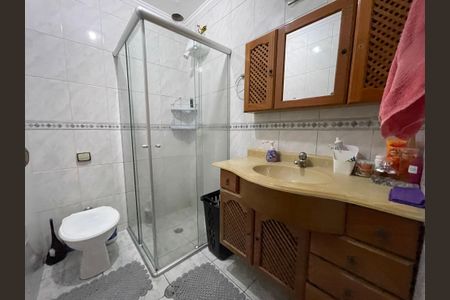 Casa de condomínio à venda com 150m², 4 quartos e 2 vagasBanheiro 2