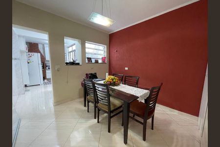 Sala de casa de condomínio à venda com 4 quartos, 150m² em Jardim Jussara, São Paulo