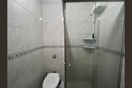 Casa de condomínio à venda com 150m², 4 quartos e 2 vagasBanheiro 2