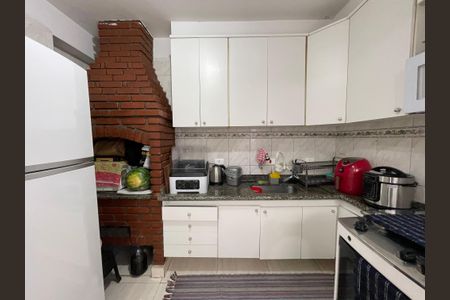 Casa de condomínio à venda com 150m², 4 quartos e 2 vagasCozinha