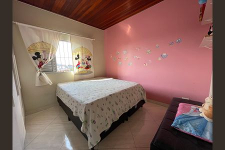 Casa de condomínio à venda com 150m², 4 quartos e 2 vagasQuarto 2