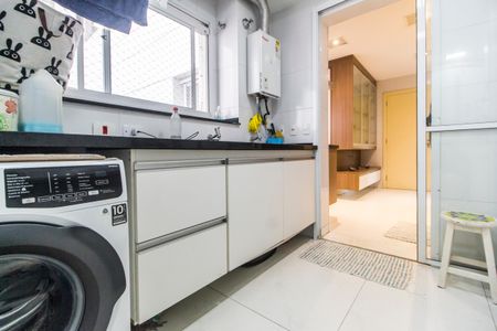 Casa de condomínio à venda com 232m², 3 quartos e 3 vagasÁrea de Serviço