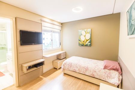 Casa de condomínio à venda com 232m², 3 quartos e 3 vagasSuíte 2