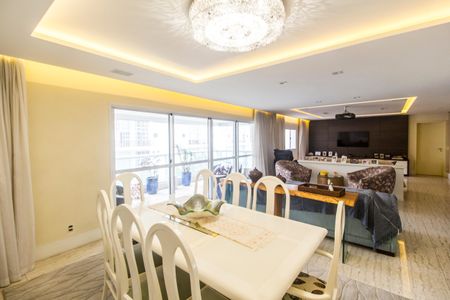 Sala  de casa de condomínio à venda com 3 quartos, 232m² em Alphaville Industrial, Barueri