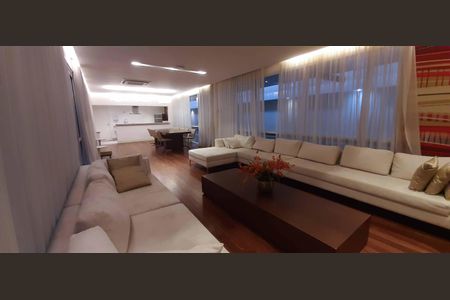 Apartamento à venda com 187m², 3 quartos e 3 vagasÁrea comum - Salão de festas
