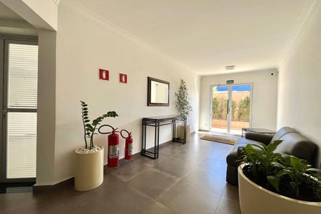 Apartamento à venda com 60m², 2 quartos e 1 vaga Apartamento à venda com 60m², 2 quartos e 1 vagaHall social