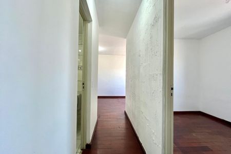 Apartamento à venda com 60m², 2 quartos e 1 vaga Apartamento à venda com 60m², 2 quartos e 1 vagaCorredor