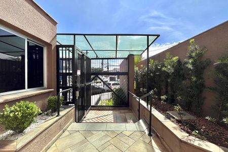 Apartamento à venda com 60m², 2 quartos e 1 vaga Apartamento à venda com 60m², 2 quartos e 1 vagaHall de entrada