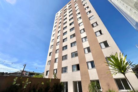 Apartamento à venda com 60m², 2 quartos e 1 vaga Apartamento à venda com 60m², 2 quartos e 1 vagaFachada