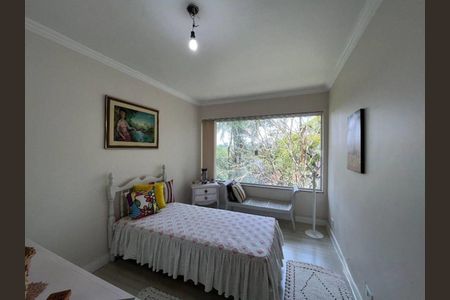 Casa para alugar com 4 quartos, 625m² em Vila Santo Antônio, Cotia