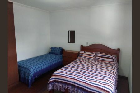 Casa à venda com 3 quartos, 400m² em Parque das Nações, Santo André