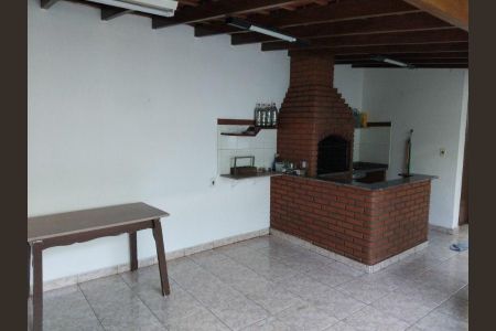 Casa à venda com 3 quartos, 400m² em Parque das Nações, Santo André