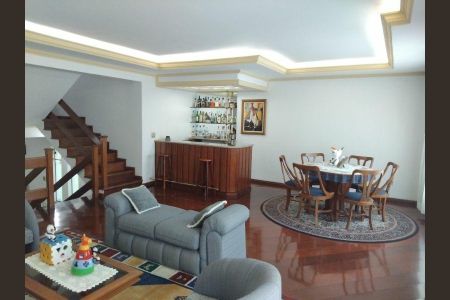 Casa à venda com 400m², 3 quartos e 4 vagas