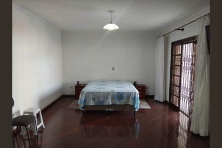 Casa à venda com 3 quartos, 400m² em Parque das Nações, Santo André