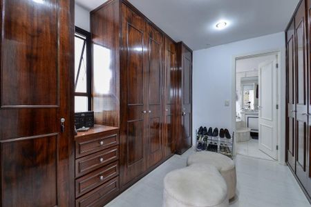 Apartamento para alugar com 3 quartos, 280m² em Pacaembu, São Paulo