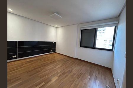 Apartamento à venda com 3 quartos, 215m² em Cidade Monções, São Paulo