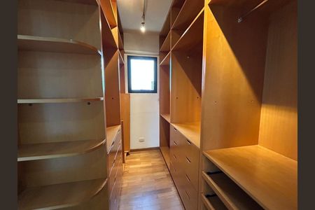Apartamento à venda com 3 quartos, 215m² em Cidade Monções, São Paulo
