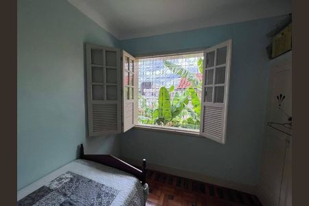 Casa à venda com 3 quartos, 215m² em Floresta, Belo Horizonte