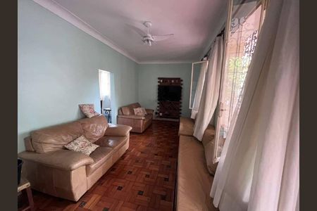 Casa à venda com 3 quartos, 215m² em Floresta, Belo Horizonte