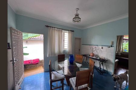 Casa à venda com 3 quartos, 215m² em Floresta, Belo Horizonte