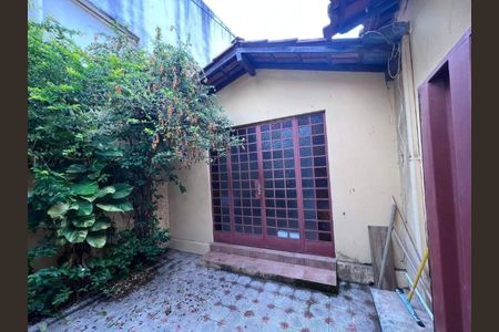 Casa à venda com 3 quartos, 215m² em Floresta, Belo Horizonte
