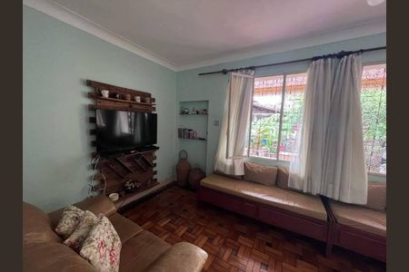 Casa à venda com 3 quartos, 215m² em Floresta, Belo Horizonte