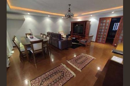 Casa à venda com 4 quartos, 250m² em Taquara, Rio de Janeiro