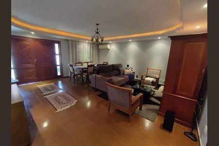 Casa à venda com 4 quartos, 250m² em Taquara, Rio de Janeiro