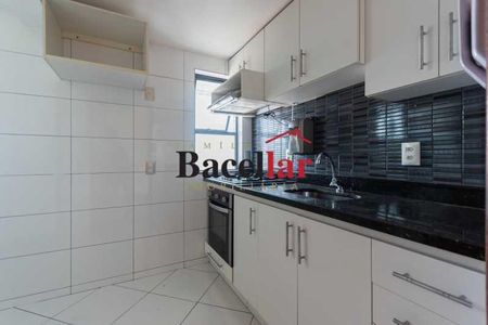 Apartamento à venda com 69m², 2 quartos e 1 vaga