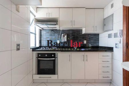 Apartamento à venda com 69m², 2 quartos e 1 vaga