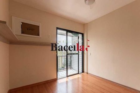 Apartamento à venda com 69m², 2 quartos e 1 vaga