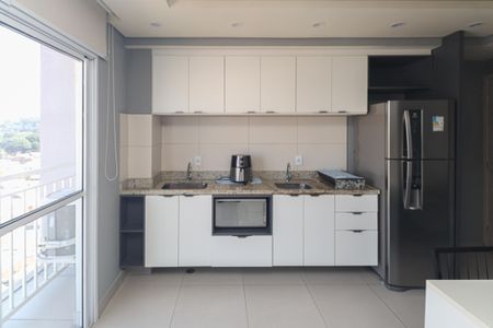 Cozinha de kitnet/studio para alugar com 1 quarto, 26m² em Vila Nilo, São Paulo
