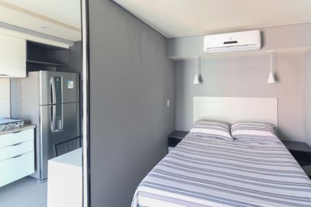 Sala/Quarto de kitnet/studio para alugar com 1 quarto, 26m² em Vila Nilo, São Paulo