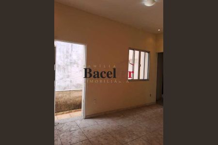 Casa à venda com 139m², 5 quartos e 1 vaga