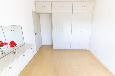 Apartamento à venda com 80m², 3 quartos e 1 vagaQuarto 2