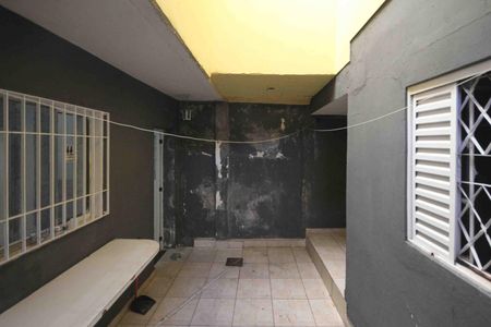 Casa para alugar com 120m², 2 quartos e 1 vagaQuintal