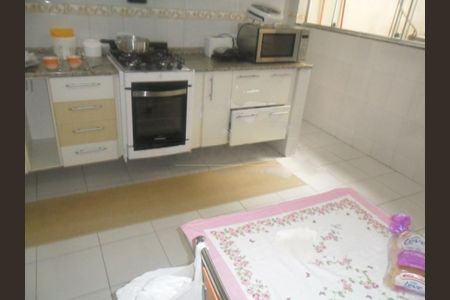 Casa à venda com 3 quartos, 147m² em Vila Santa Maria, São Paulo