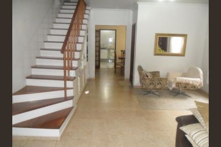 Casa à venda com 3 quartos, 147m² em Vila Santa Maria, São Paulo