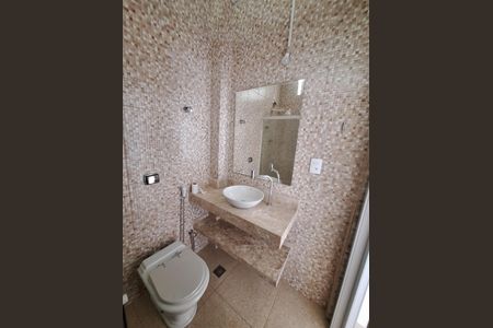 Apartamento para alugar com 64m², 2 quartos e 1 vagaBanheiro