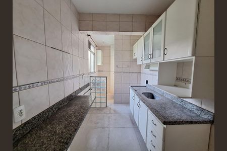 Apartamento para alugar com 64m², 2 quartos e 1 vagaCozinha