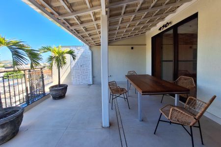 Apartamento para alugar com 102m², 1 quarto e 2 vagasCobertura