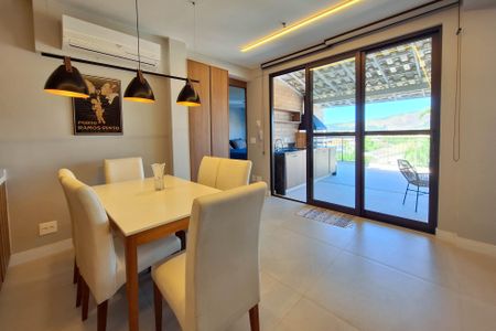 Apartamento para alugar com 102m², 1 quarto e 2 vagasSala