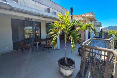 Apartamento para alugar com 102m², 1 quarto e 2 vagasCobertura