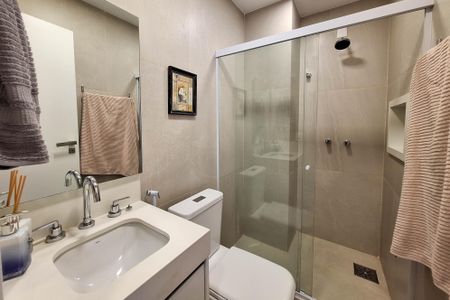 Apartamento para alugar com 102m², 1 quarto e 2 vagasBanheiro da Suíte 1