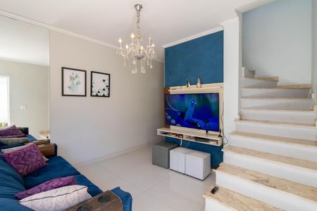 Sala de casa de condomínio à venda com 2 quartos, 100m² em Jardim do Papai, Guarulhos