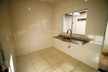 Casa de condomínio para alugar com 70m², 2 quartos e 1 vagaCozinha