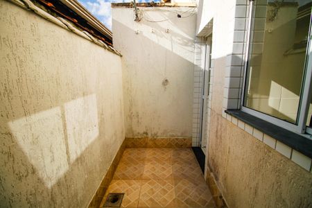 Casa de condomínio para alugar com 70m², 2 quartos e 1 vagaÁrea de Serviço