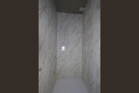 Casa para alugar com 73m², 3 quartos e 2 vagasBanheiro