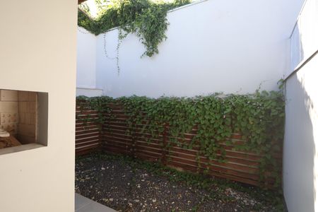Casa para alugar com 73m², 3 quartos e 2 vagasÁrea externa