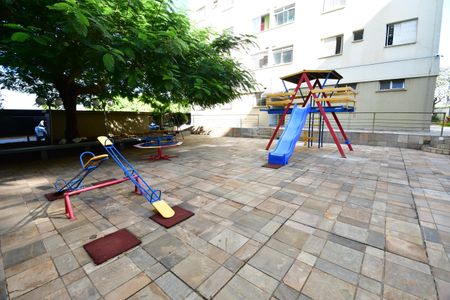 Apartamento para alugar com 65m², 2 quartos e 1 vagaÁrea comum - Playground